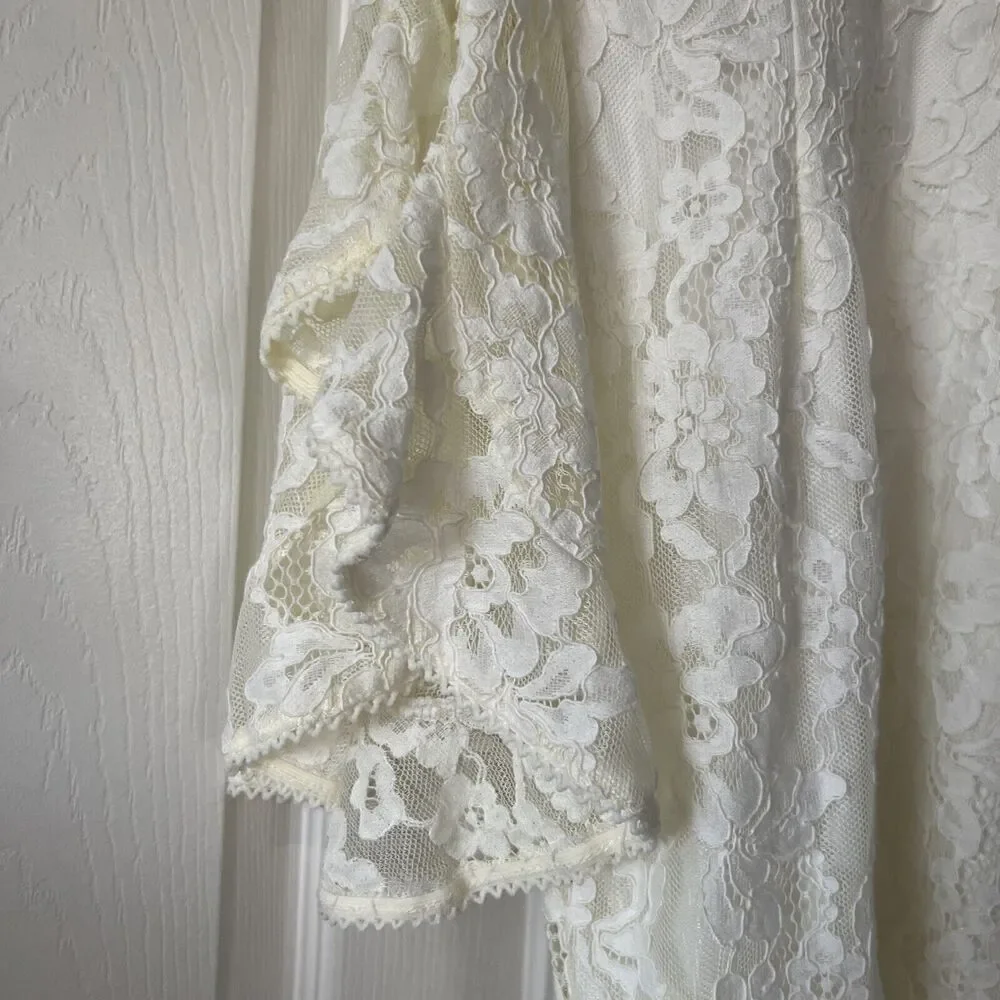 Fashion Nova Jr Womens Mini Dress Size Medium Lace Lined White Bell Sleeve Prom